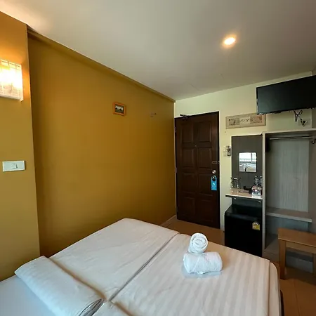 Bbhouse Phra Athit Hotel Bangkok Exterior photo